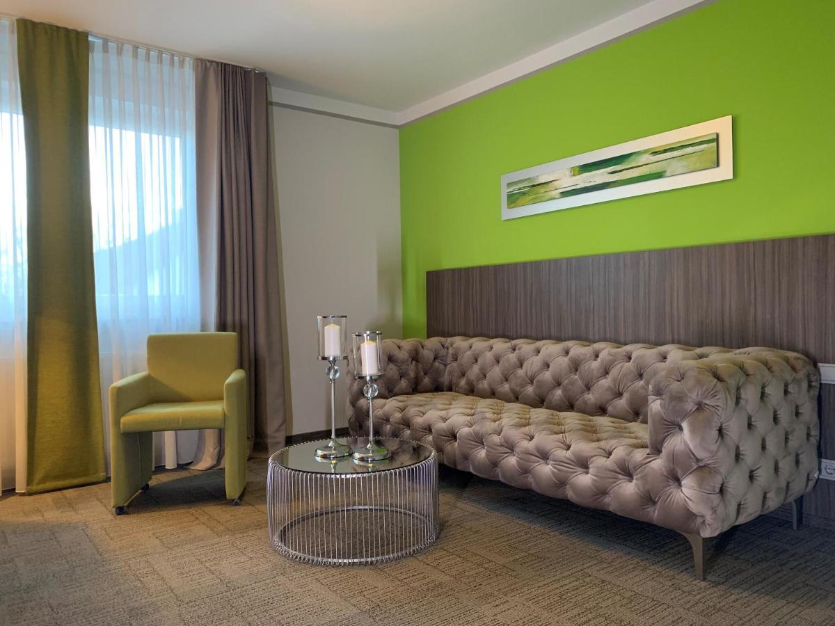 Hotel Ambiente Walldorf Walldorf  Exterior foto