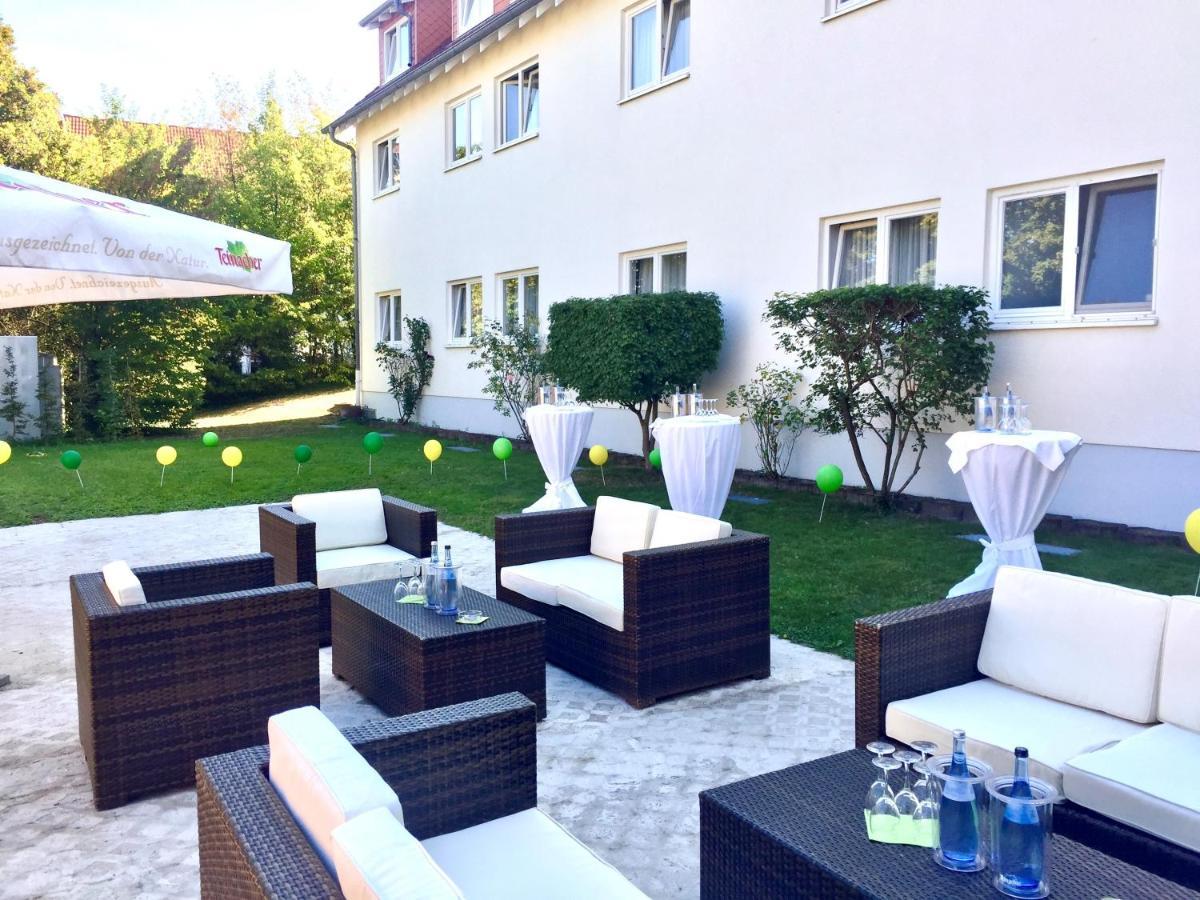 Hotel Ambiente Walldorf Exterior foto