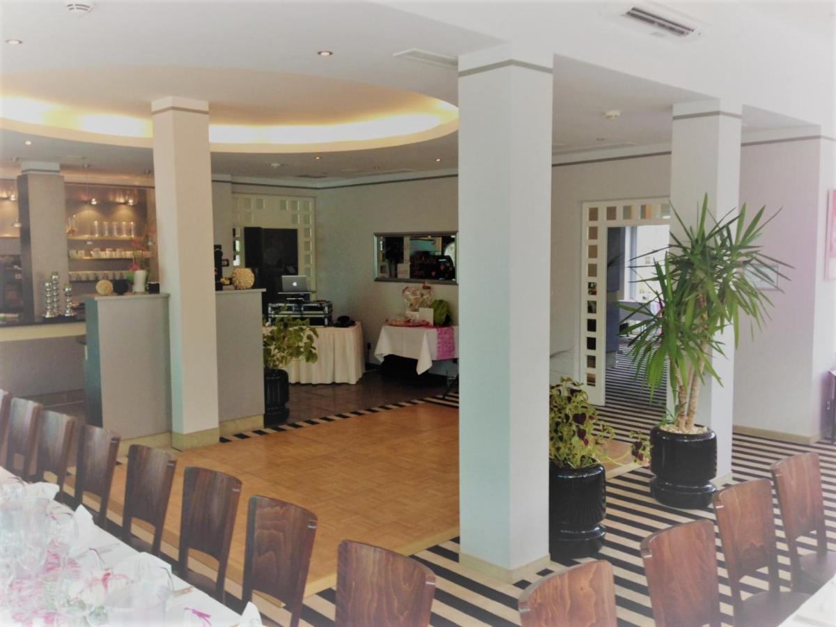 Hotel Ambiente Walldorf Walldorf  Exterior foto