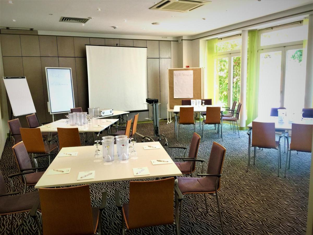 Hotel Ambiente Walldorf Exterior foto